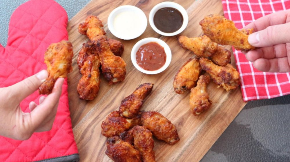 Popular Pizza Hut Menu Items Ranked Worst To Best