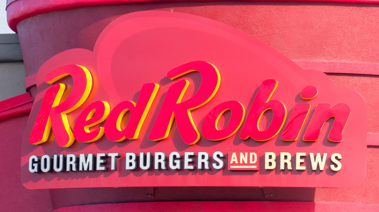 Red Robin sign