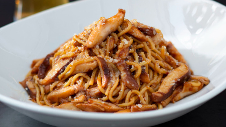 Shiitake Garlic Noodles in bowl 