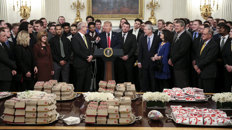 Trump fast food banquet