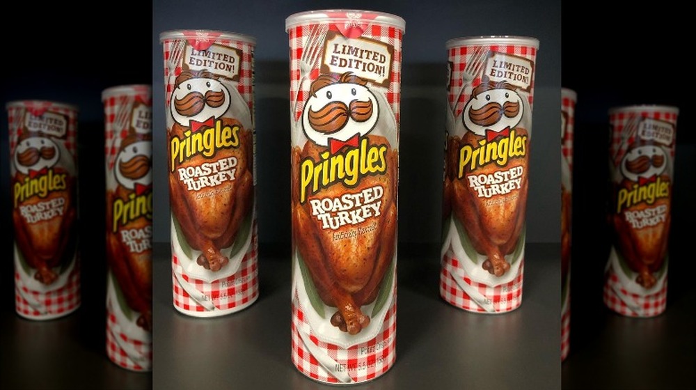 Thanksgiving Pringles roasted turkey flavor