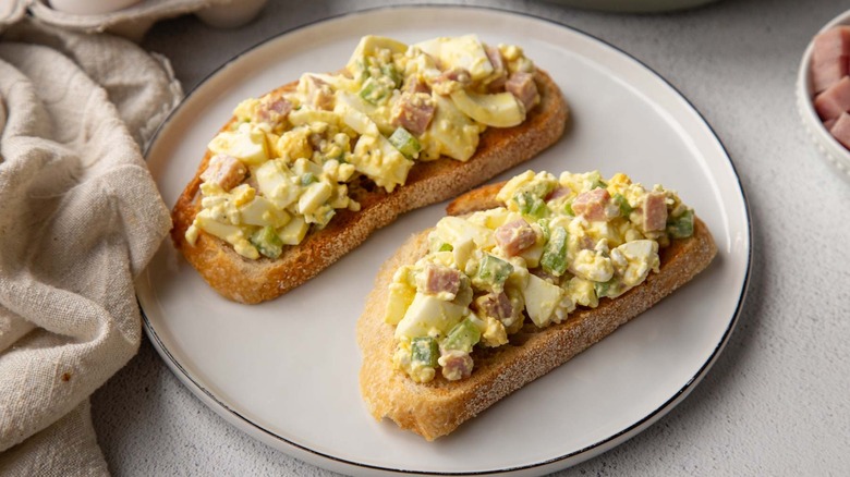 egg salad on toasts