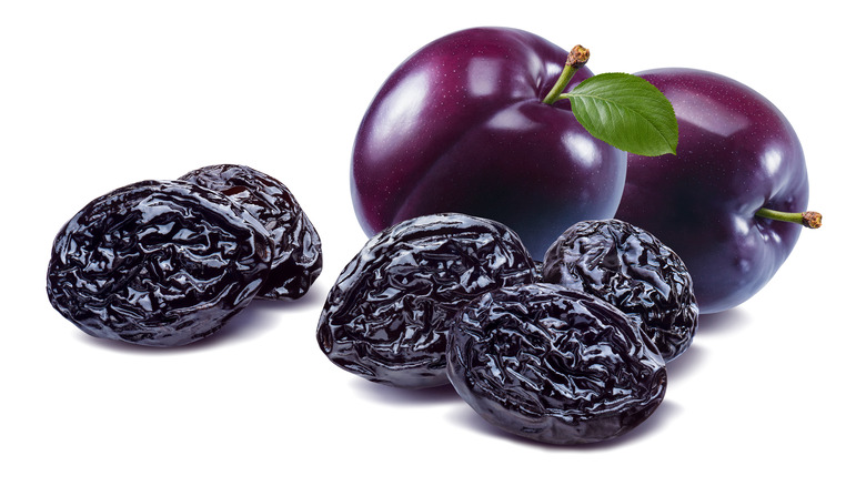 fresh plums and dried prunes