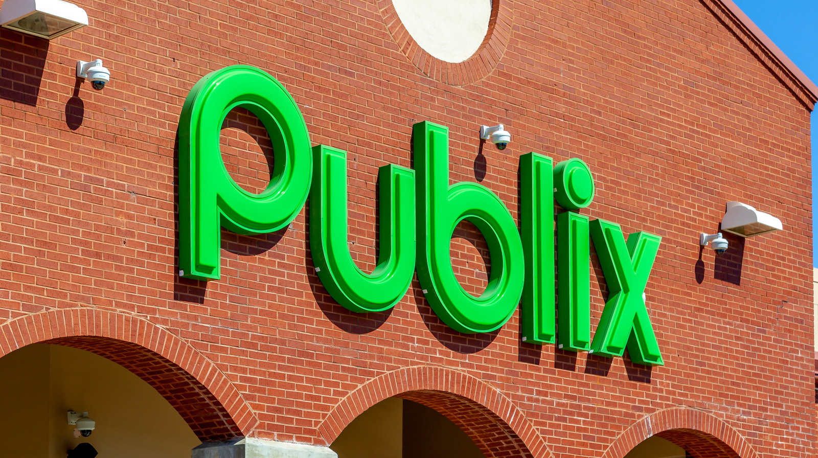 Publix Customers Need To Know About This FDA Spice Raid