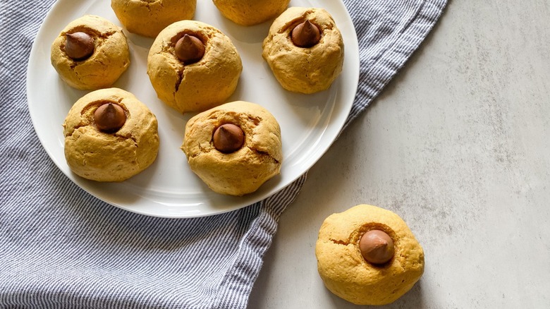 Pumpkin Hershey Kiss Cookies