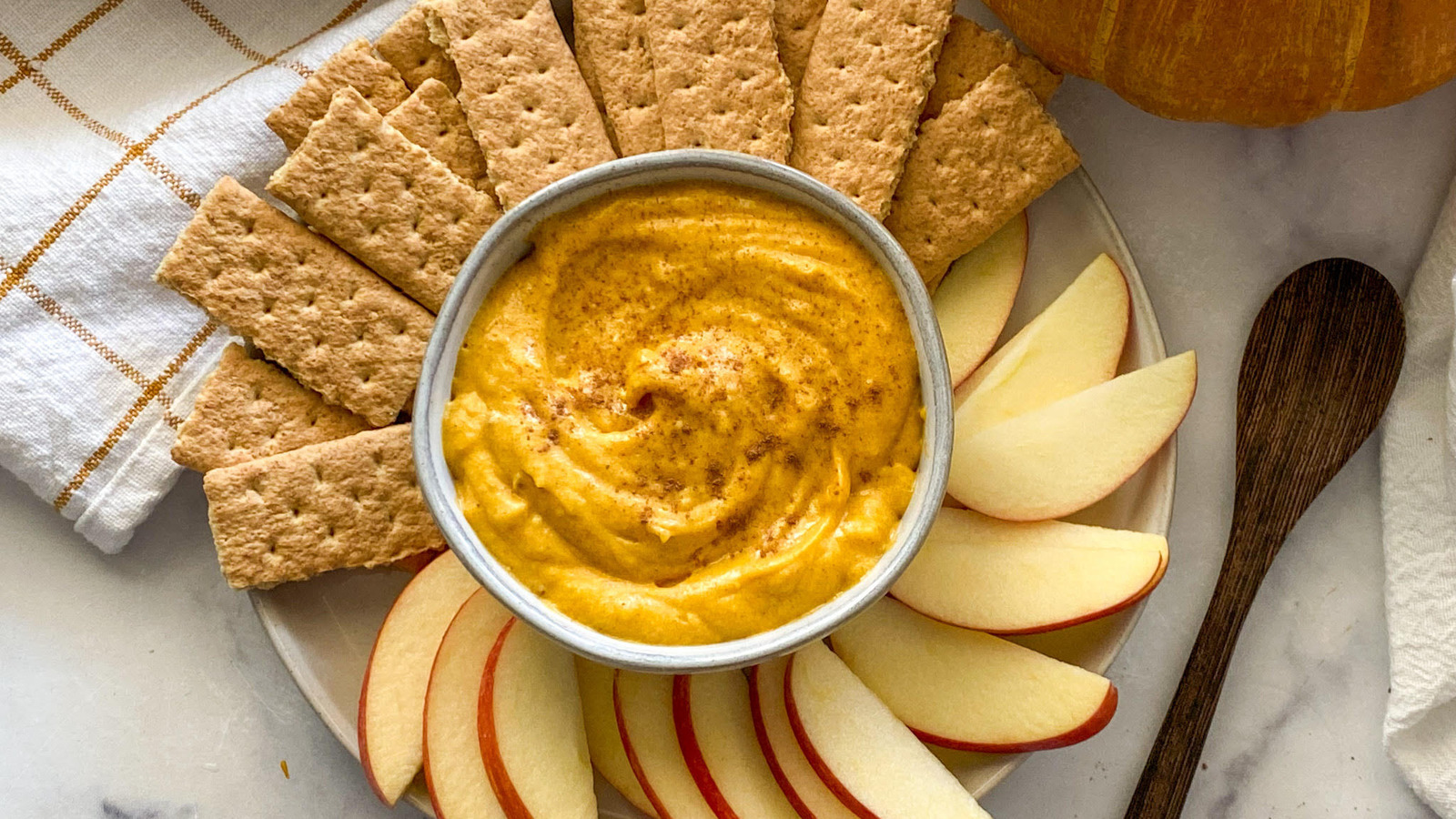 Pumpkin Pie Dip Is A Fun Twist On The Classic Fall Dessert pumpkin-pie-dip-is-a-fun-twist-on-the-classic-fall-dessert