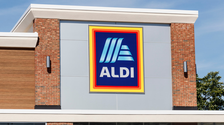 Aldi store entrance