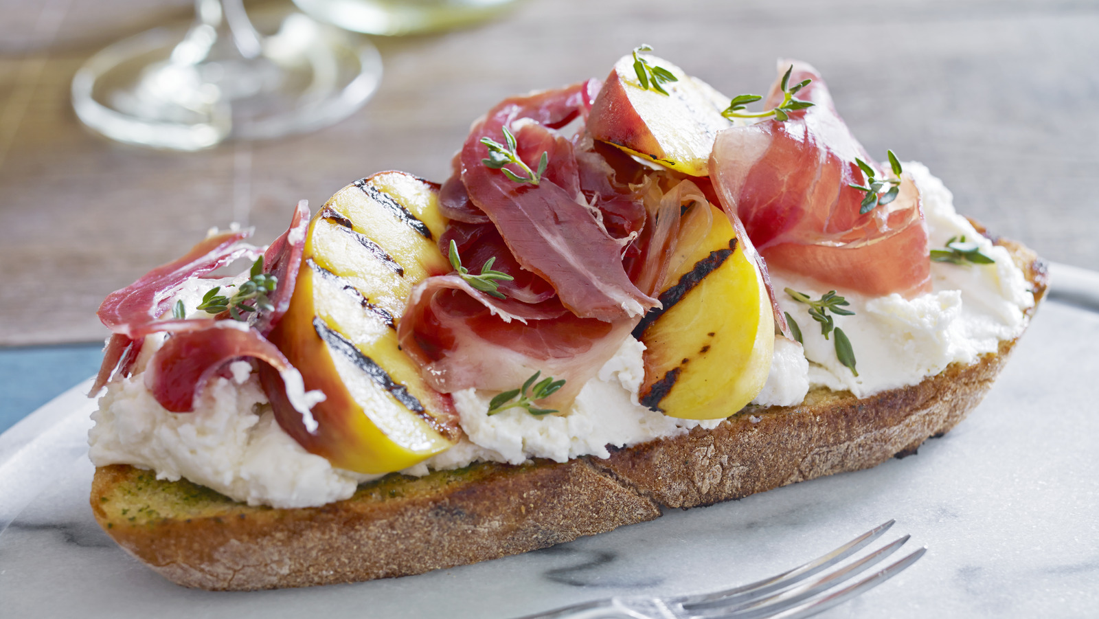 Put A Sweet Spin On Savory Sandwiches With Fresh Fruit – Mashed