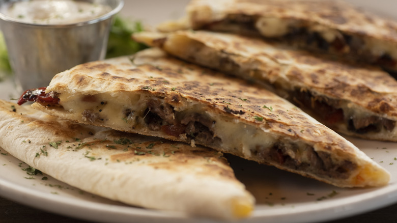 quesadillahttps://wp.looper.com/wp-content/tmp/ss-1197964567.jpg