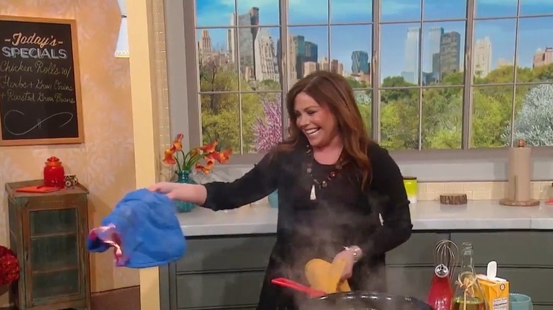 Rachael Ray starts a fire video clip