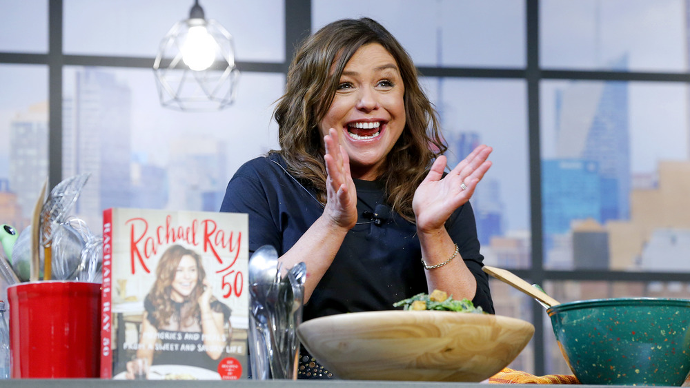 Rachael Ray clapping her hands 