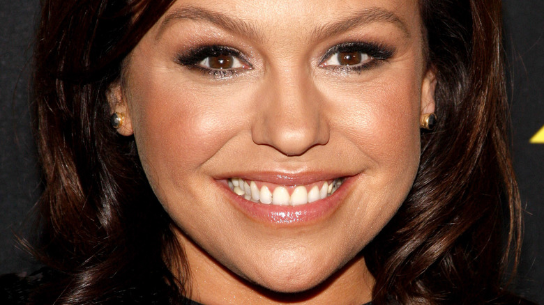 Rachel Ray smiling