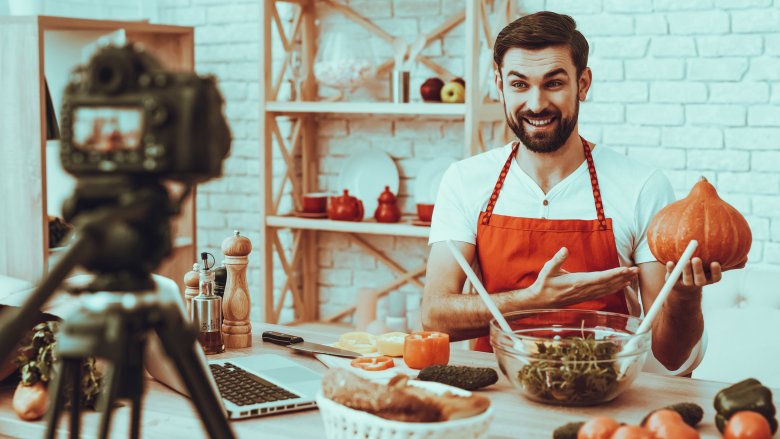 How You Can Reach A Larger Audience For Your Food Channel On YouTube