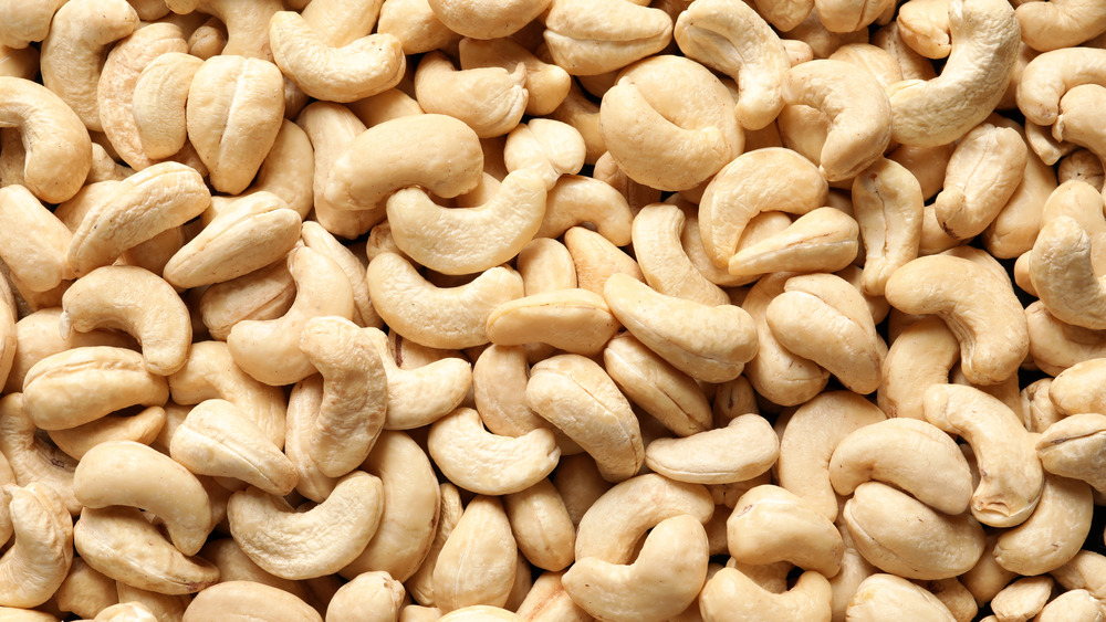 cashews 