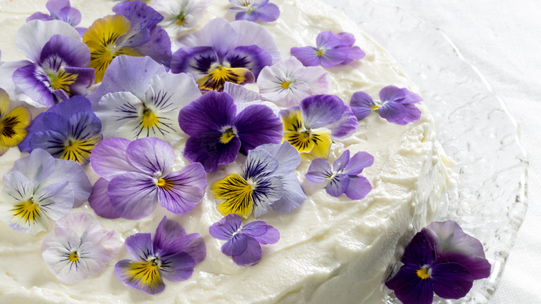 A cake with pansies