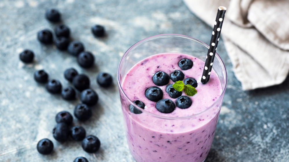 blueberry yogurt with blueberries