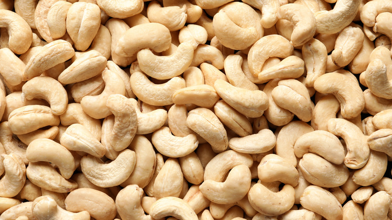 Cashews piled on top of each other