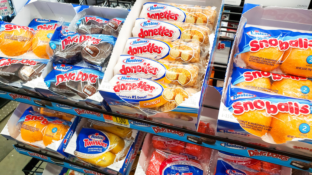 Shelf of Hostess snack cakes