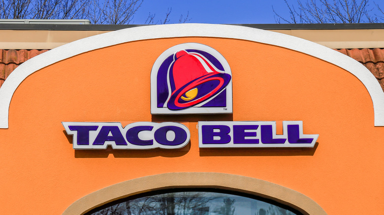 Taco Bell sign outside