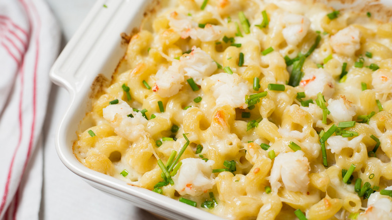 lobster macaroni and cheese in dish