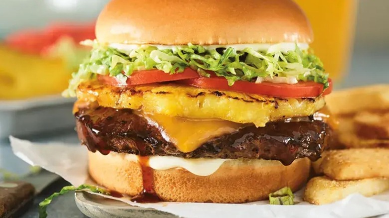 Red Robin Banzai burger