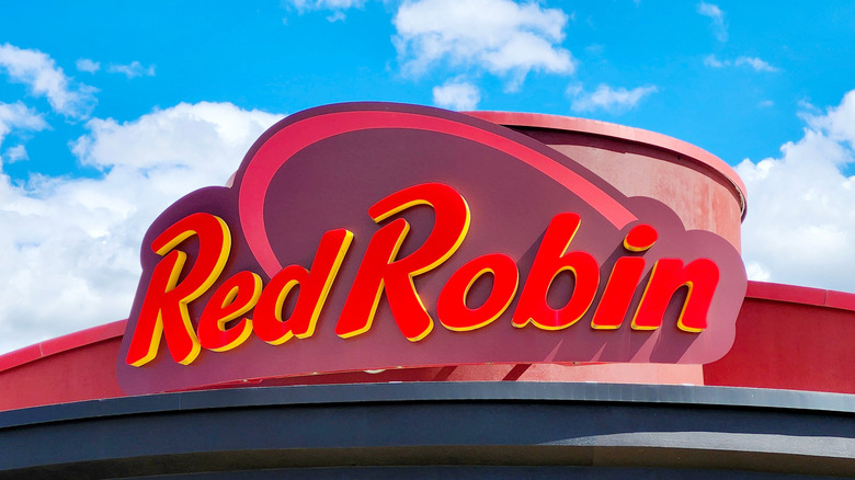 Red Robin sign