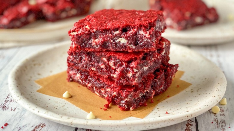 red velvet brownies on plate