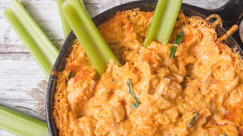 Buffalo chicken dip