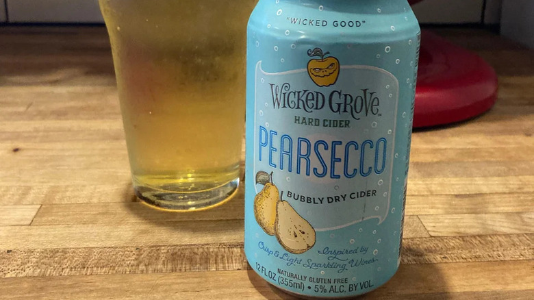 Wicked Grove Pearsecco
