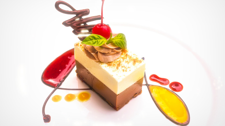 Artistic dessert presentation 