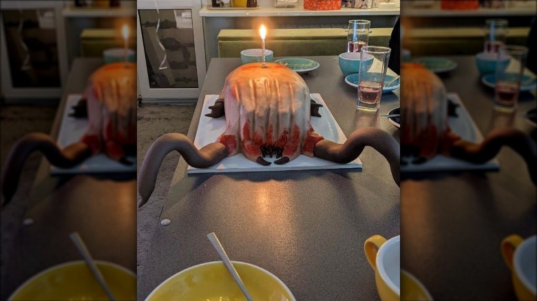 Half-life themed birthday cake