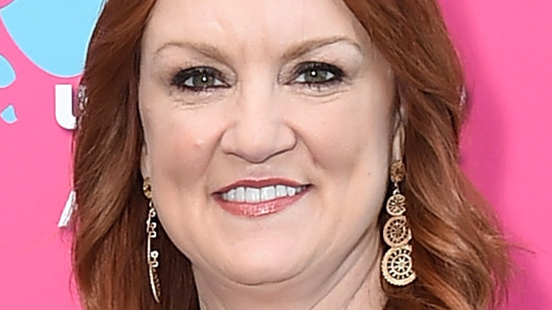 Ree Drummond smiling on the red carpet