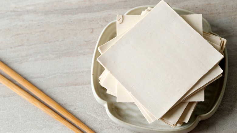 wonton wrappers
