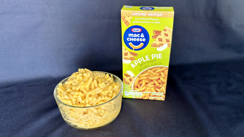 bowl of Kraft apple pie mac and cheese next to green box
