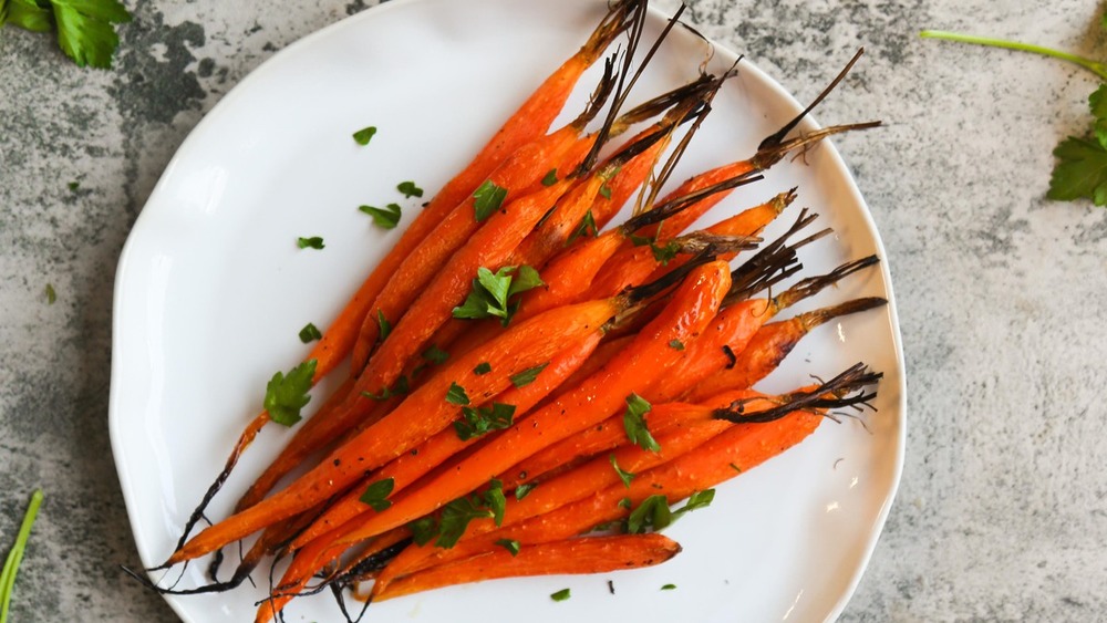 carrots served on platter