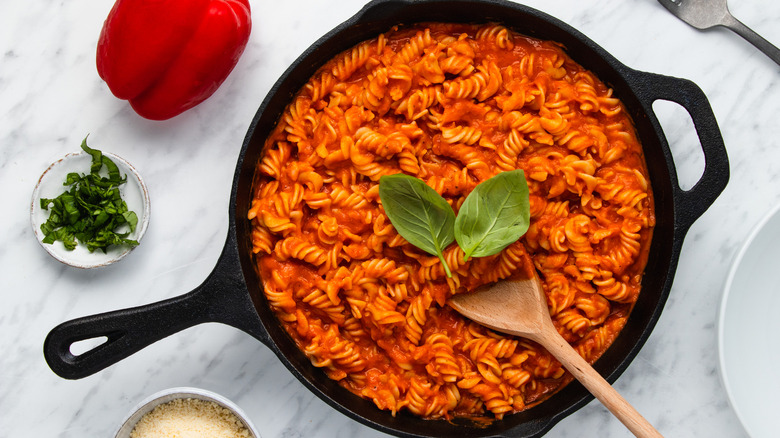 pasta in a pan 