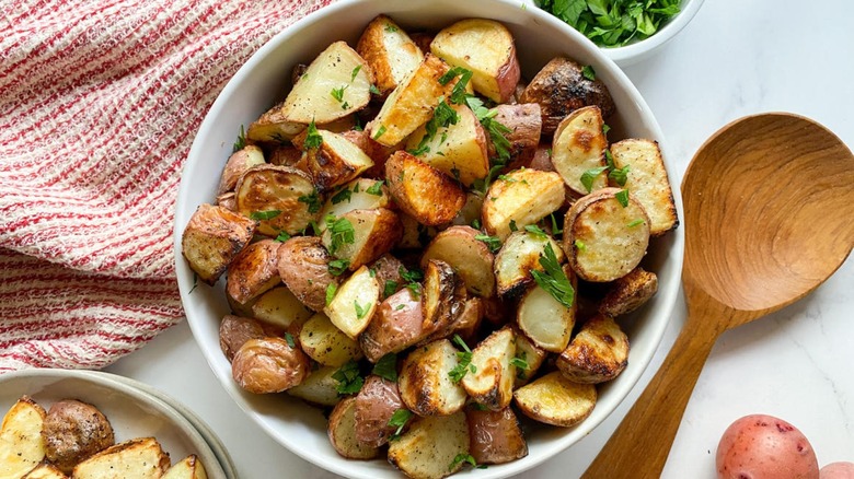 roasted red potatoes with parsley
