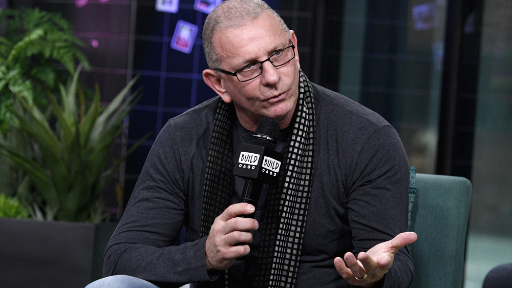 Robert Irvine talking