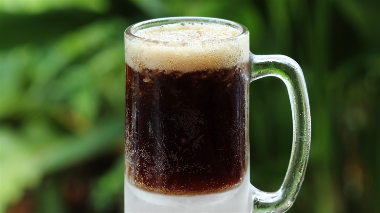 Root beer in a mug