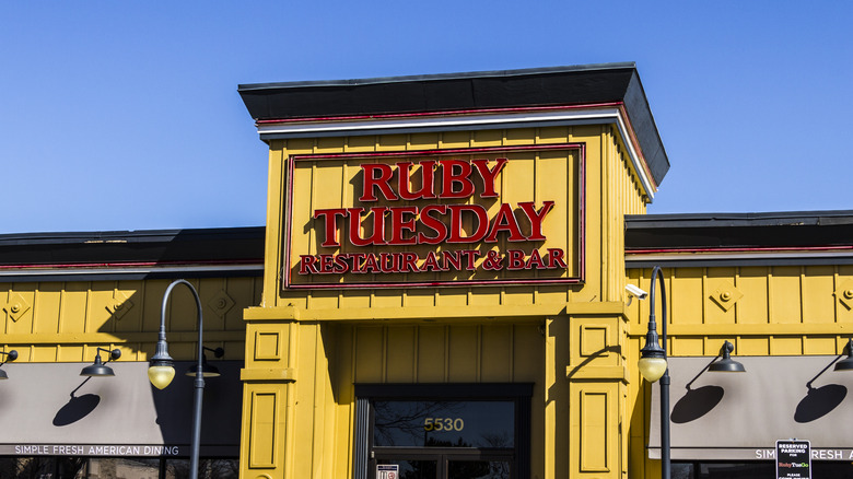 Ruby Tuesday outside