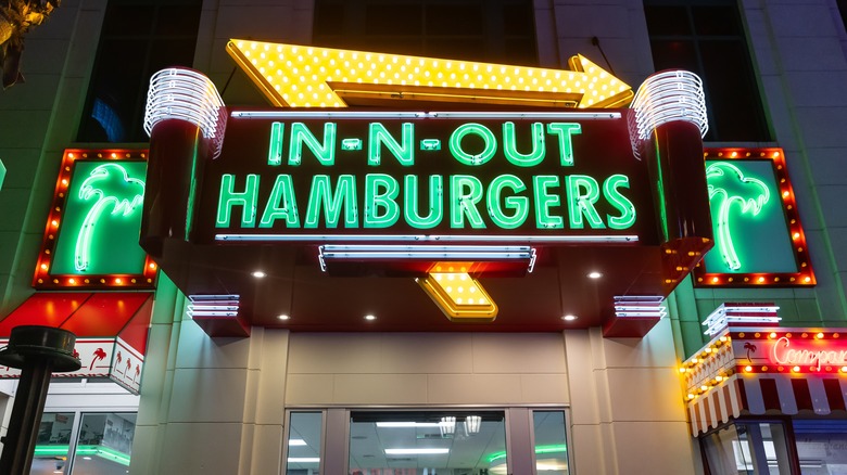 Vegas Strip In-N-Out sign