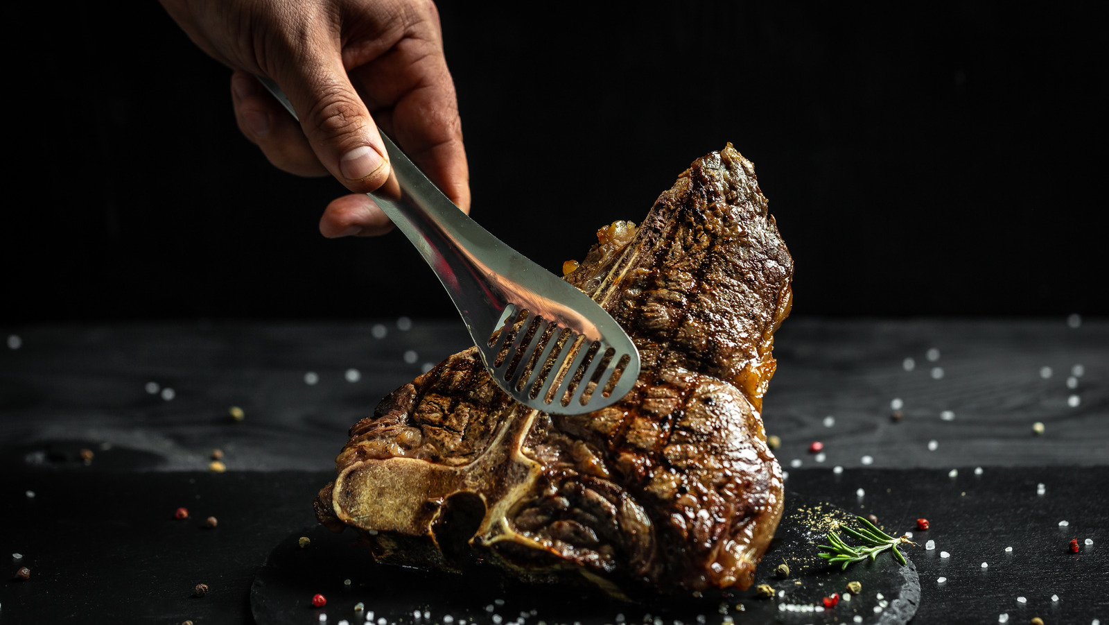 Ruth's Chris Steak House Vs. Del Frisco's Double Eagle Steakhouse: Which Is Better?
