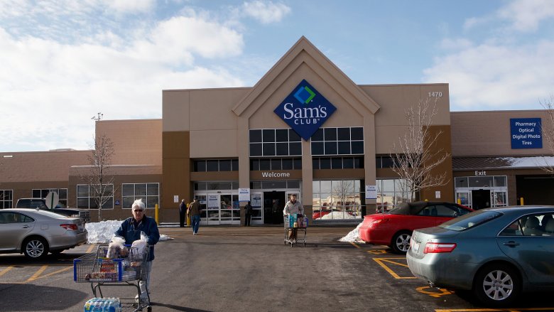 Sam's Club Exterior