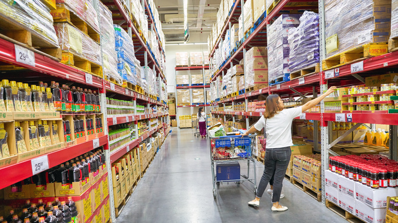 Customer shopping in Sam's Club