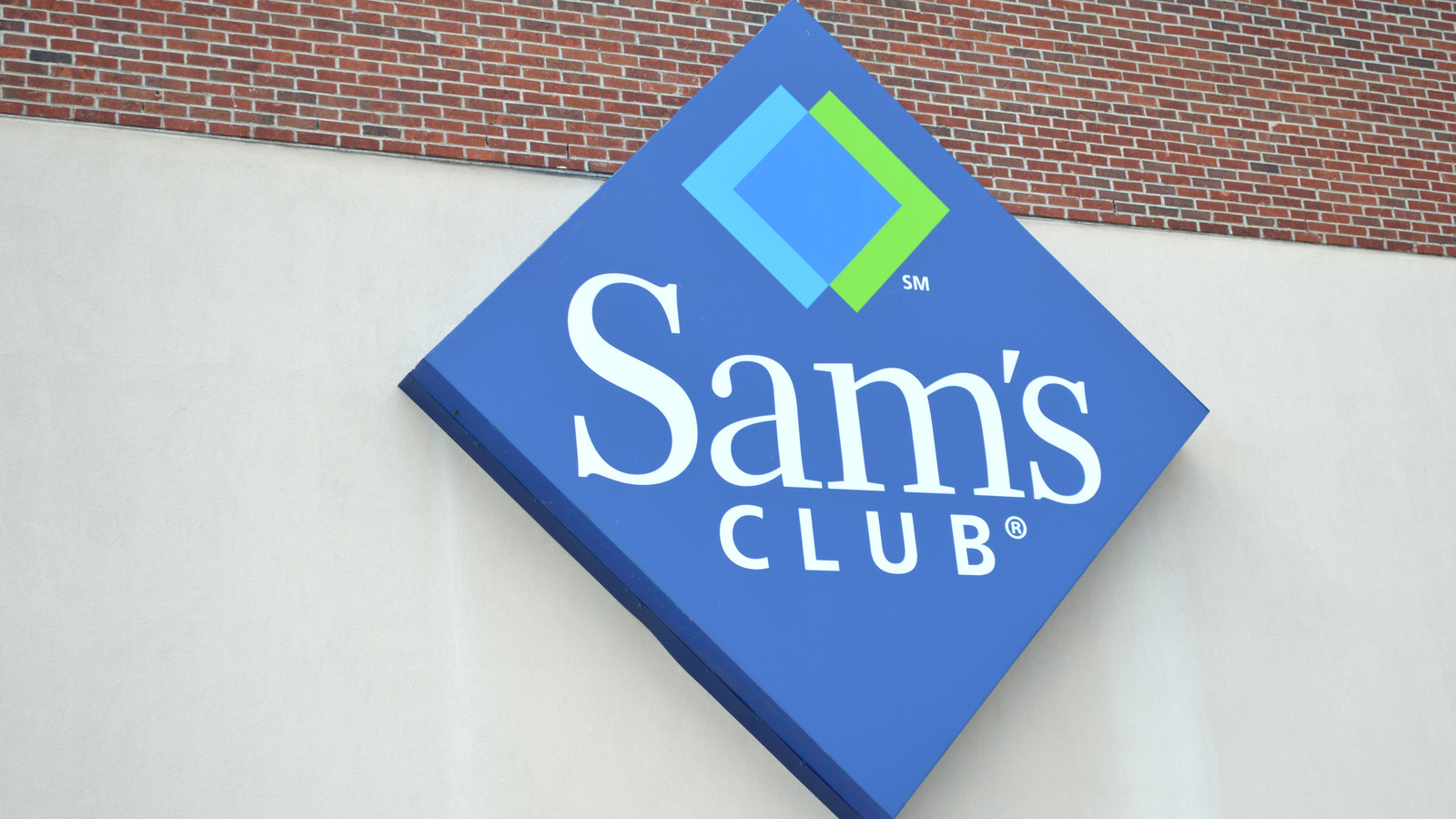 Sam's Club Just Dropped Giant Cupcake Merch