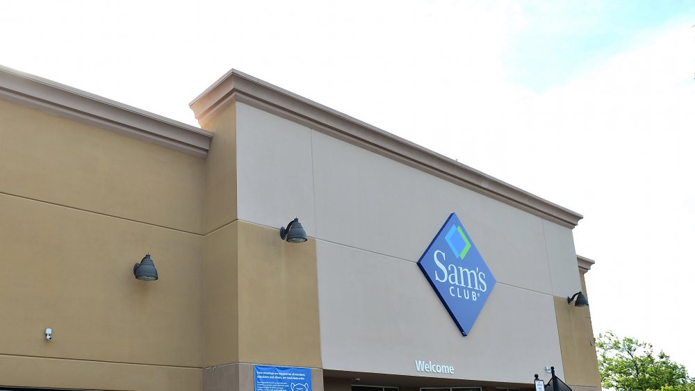 Sam's Club exterior
