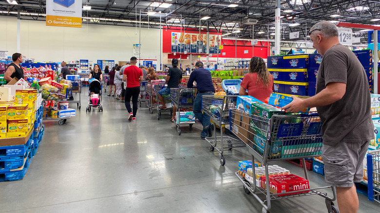 Sam's Club line