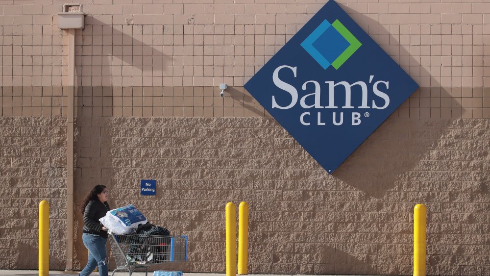 Woman shopping at Sam's Club