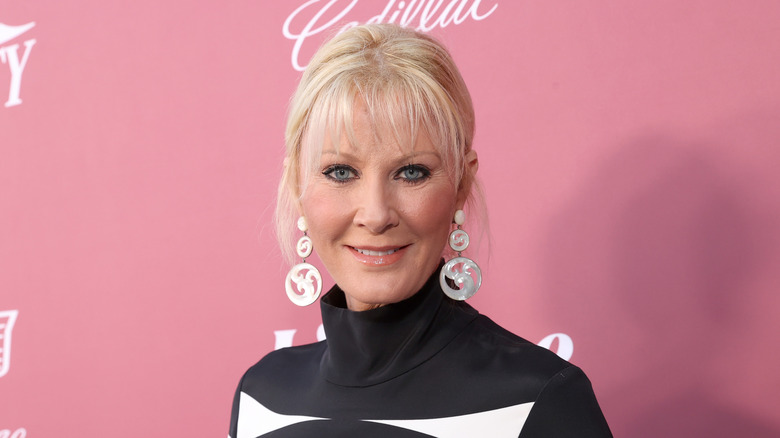 Sandra Lee pink background