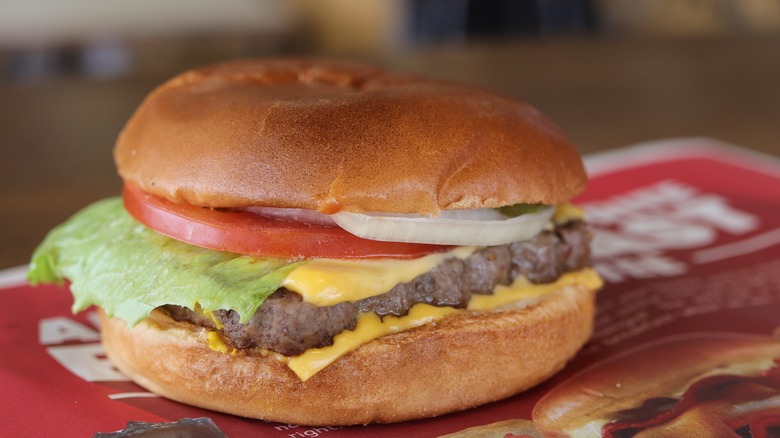 Wendy's burger on a tray